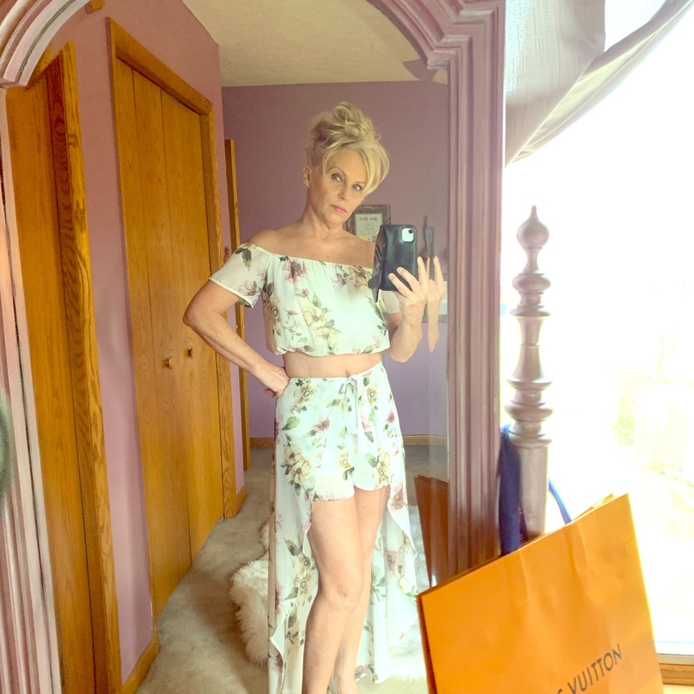 2 piece summer sassy ensemble